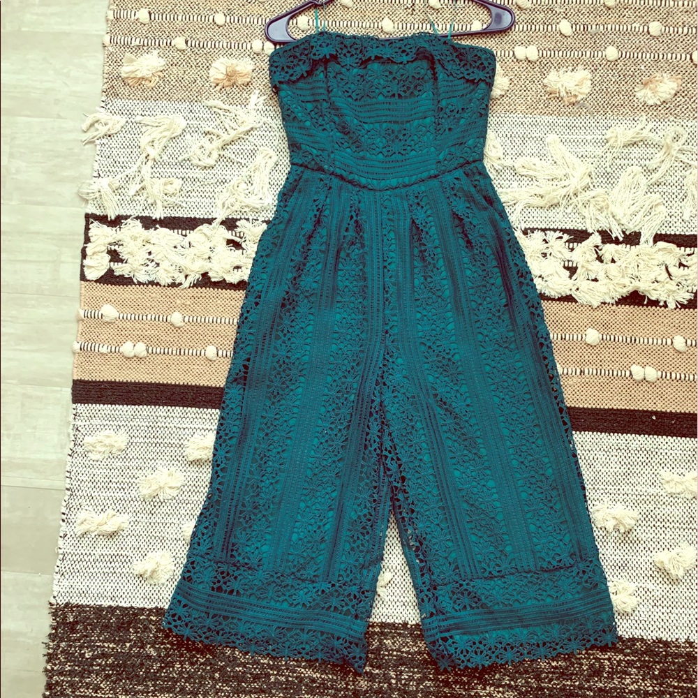 Wide leg lace jumpsuit!